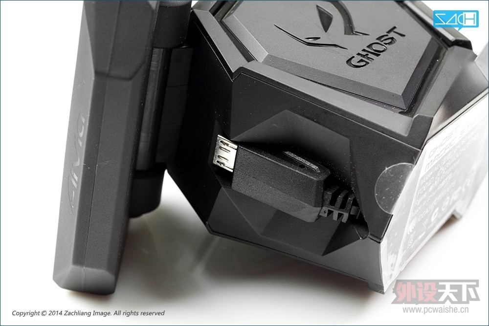 ���� GIGABYTE  Aivia Uranium�������ɢ��