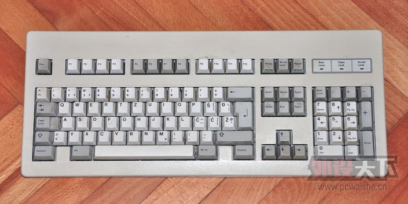 -G81_3000SAY.jpg