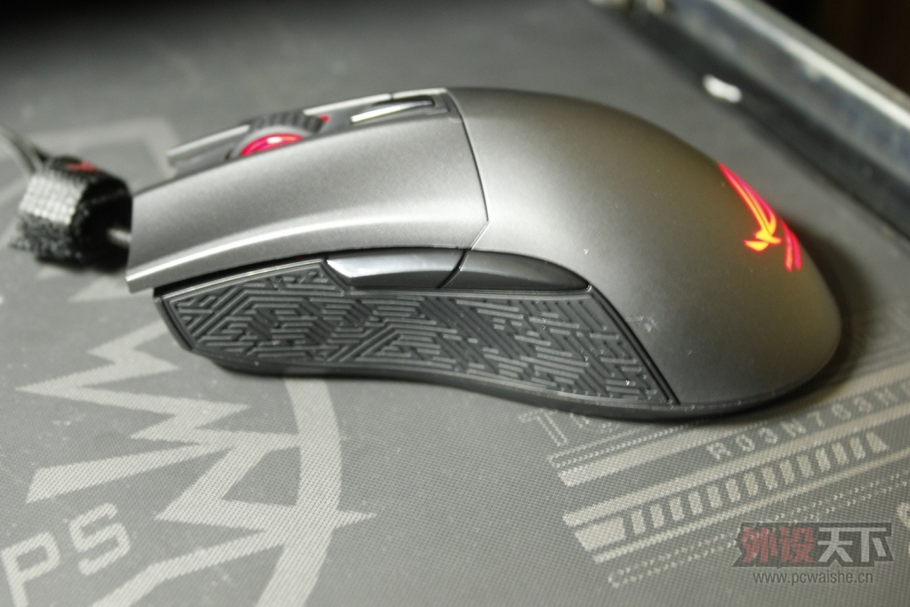 ��һ���ǵ��������߰ɣ���˶Gladius����С���ĵ�