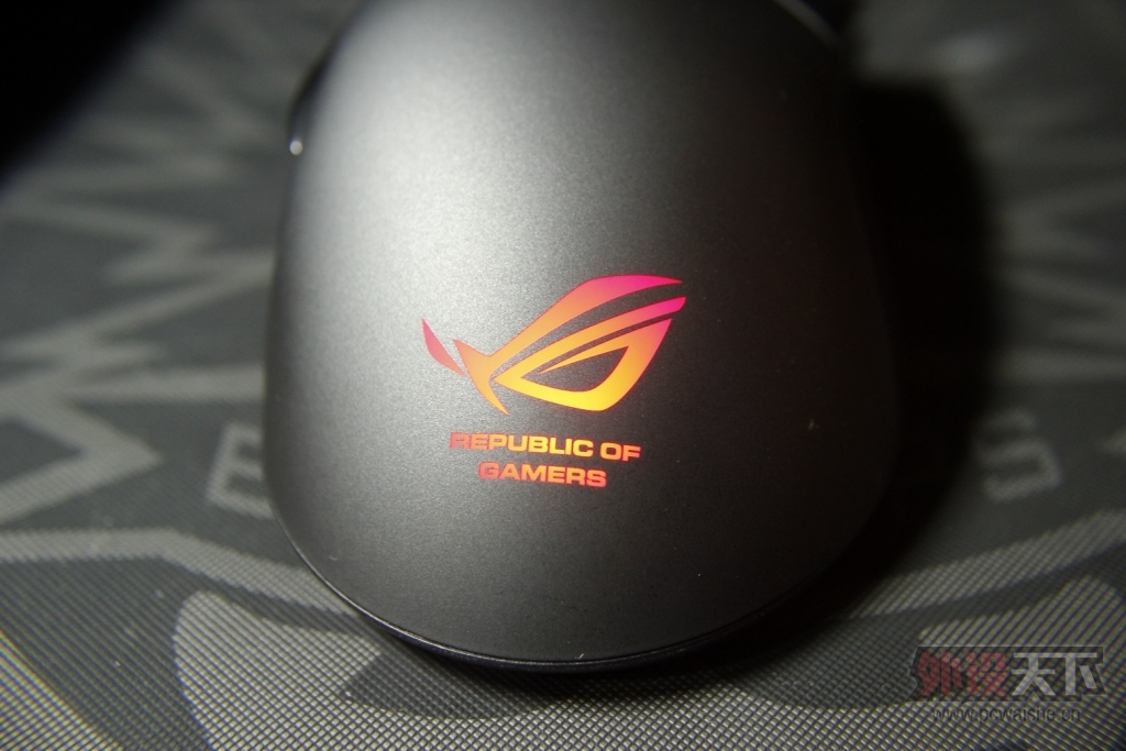 ��һ���ǵ��������߰ɣ���˶Gladius����С���ĵ�