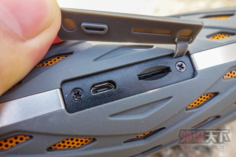 �����˶��ð��� ��������֩����M16����������������