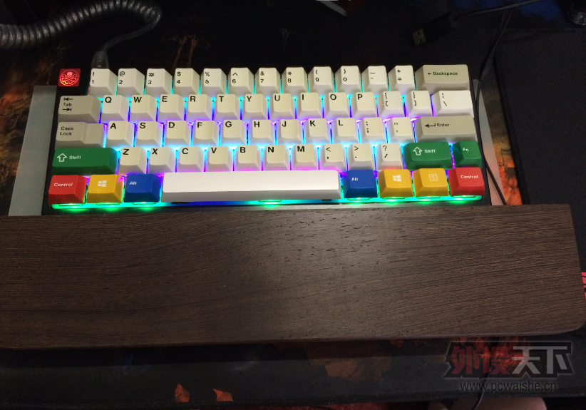 �����ա�����mionix avior 8200      ����ľ����