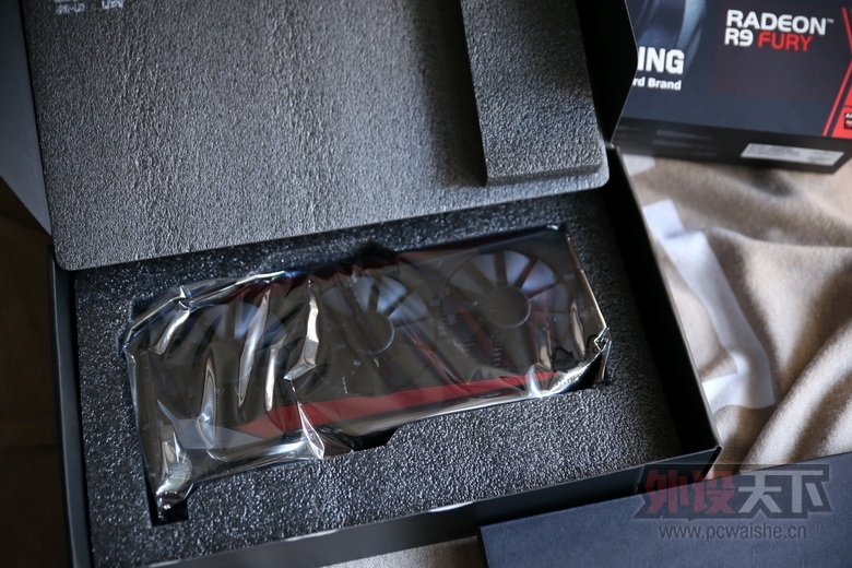 ASUS ��˶ Radeon R9 Fury STRIX �Կ�����