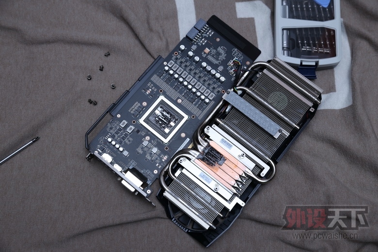 ASUS ��˶ Radeon R9 Fury STRIX �Կ�����