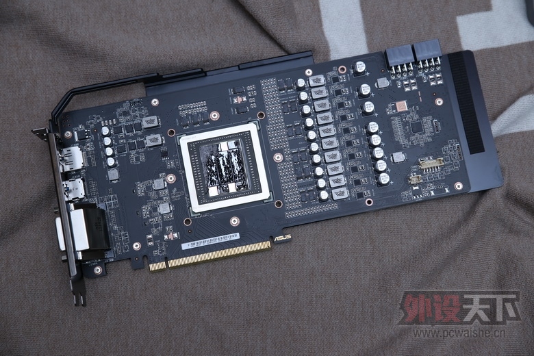 ASUS ��˶ Radeon R9 Fury STRIX �Կ�����
