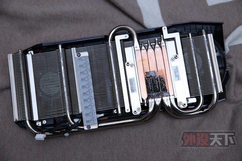 ASUS ��˶ Radeon R9 Fury STRIX �Կ�����
