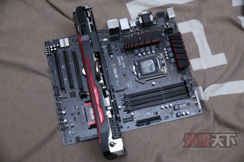 ASUS ��˶ Radeon R9 Fury STRIX �Կ�����