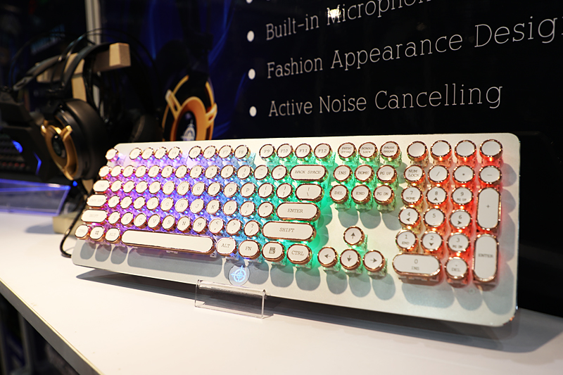 MK9 108键圆键帽机械键盘 2