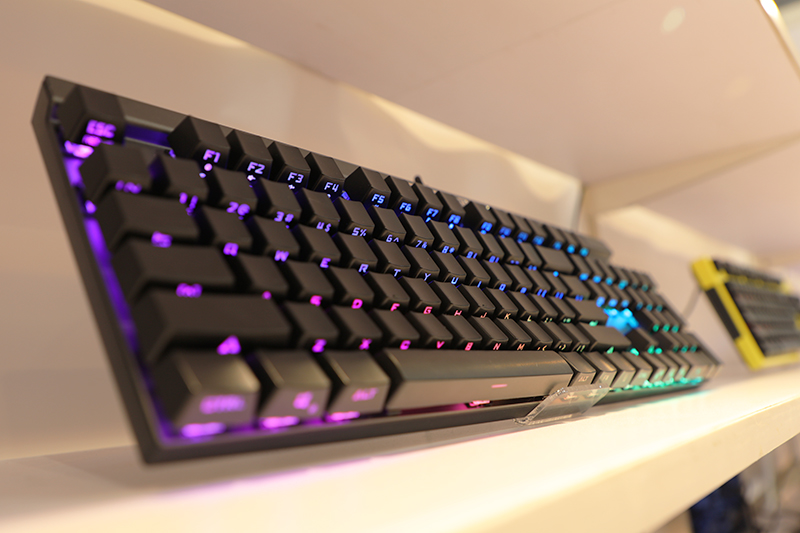 K97侧刻机械键盘 2