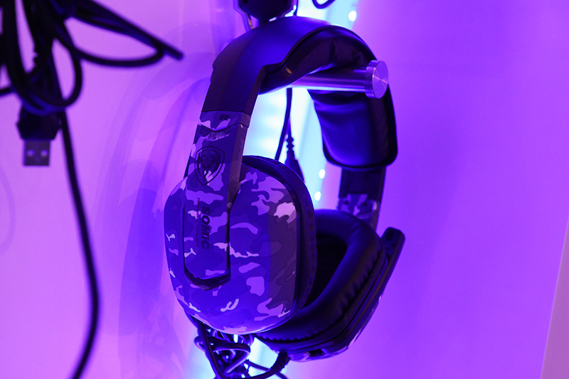 G909 7.1声效震动游戏耳机